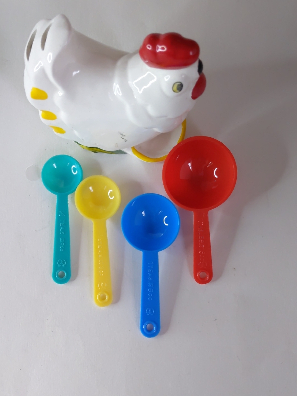 Chicken Measuring Scoop Set And Ring Tray